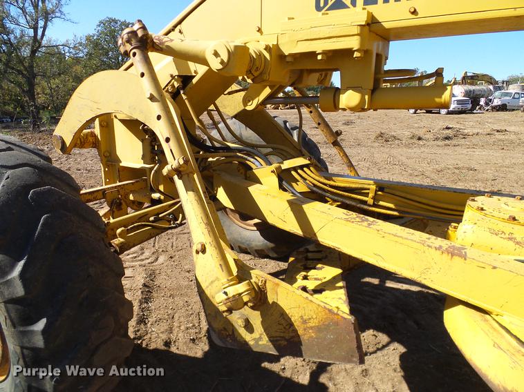 image for item DA6976 1976 Caterpillar 12G motor grader