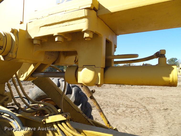 image for item DA6976 1976 Caterpillar 12G motor grader