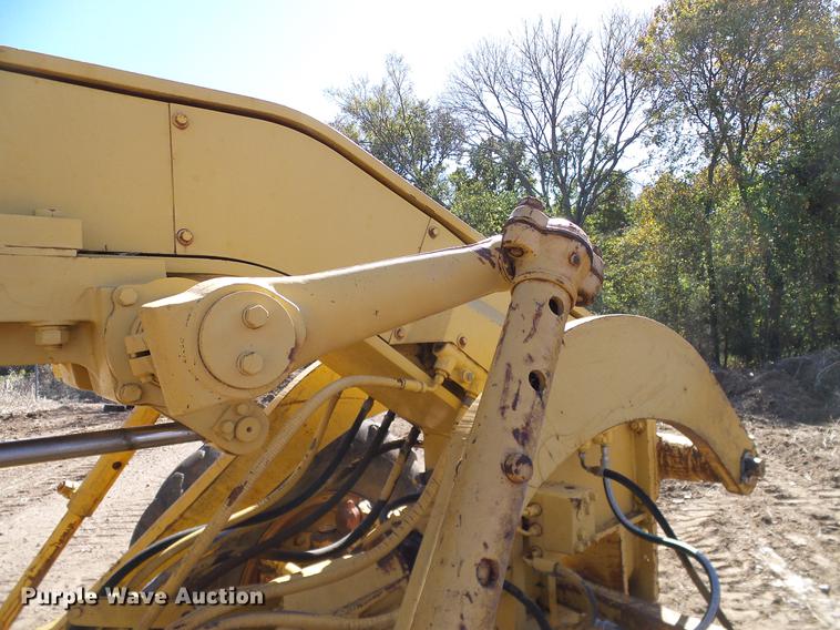 image for item DA6976 1976 Caterpillar 12G motor grader