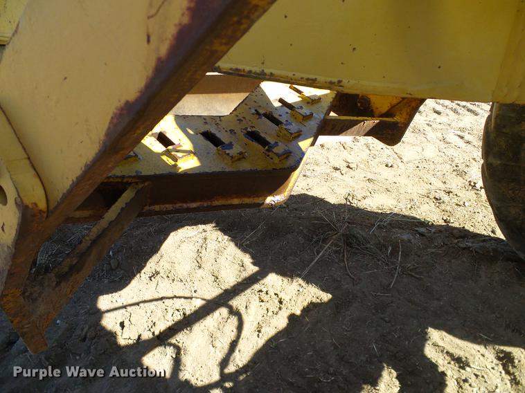 image for item DA6976 1976 Caterpillar 12G motor grader