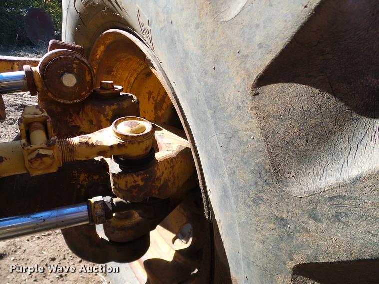 image for item DA6976 1976 Caterpillar 12G motor grader