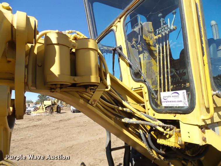 image for item DA6976 1976 Caterpillar 12G motor grader