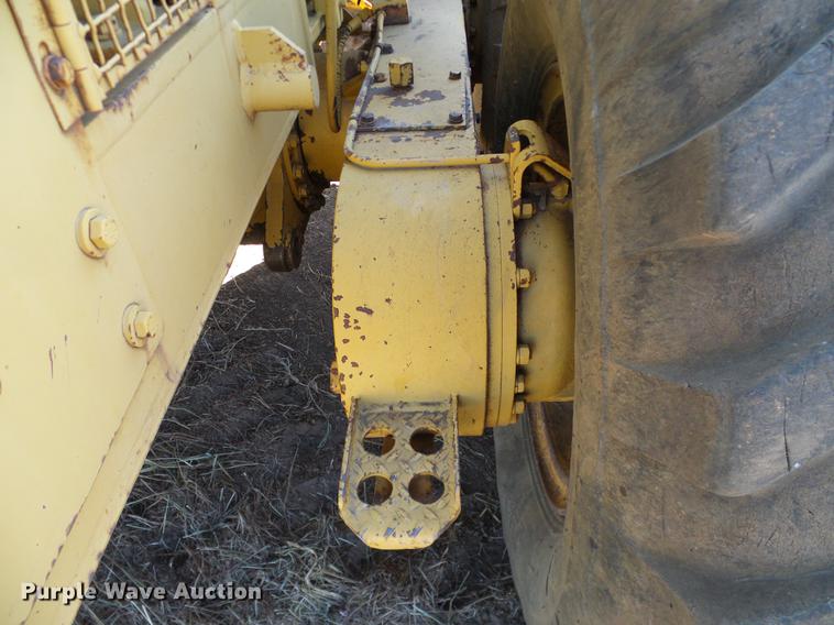 image for item DA6976 1976 Caterpillar 12G motor grader
