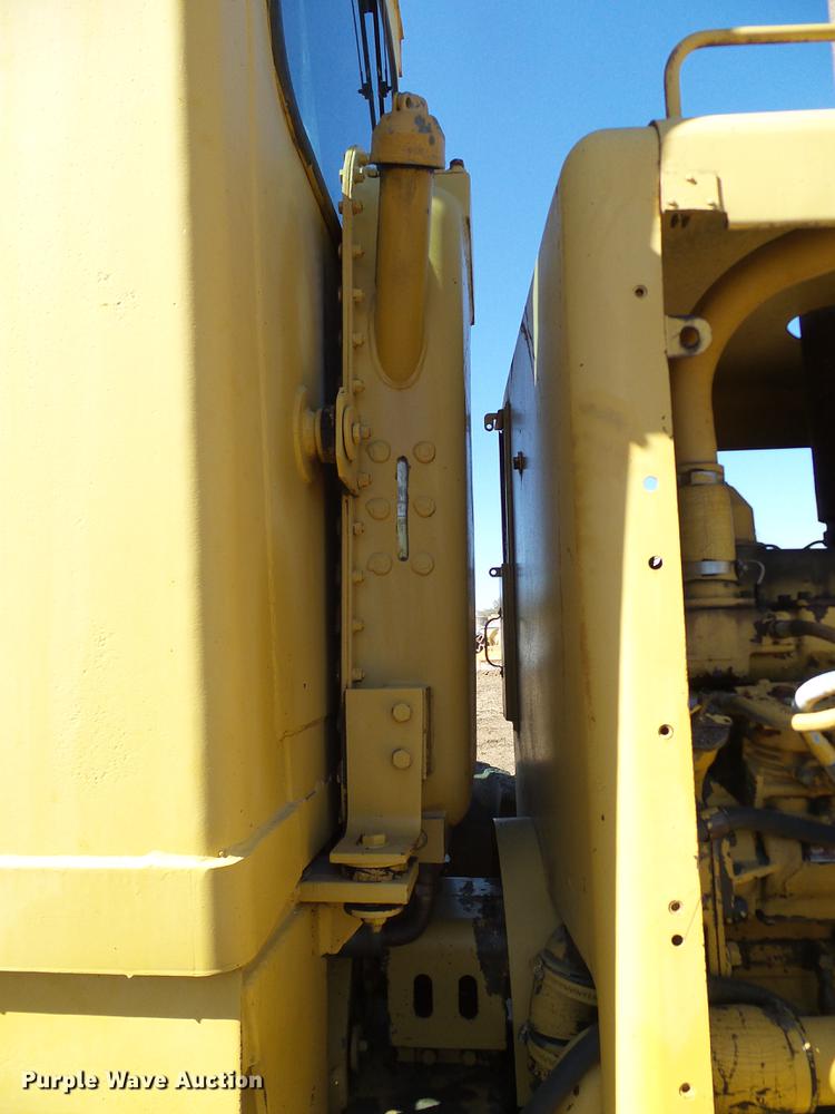 image for item DA6976 1976 Caterpillar 12G motor grader