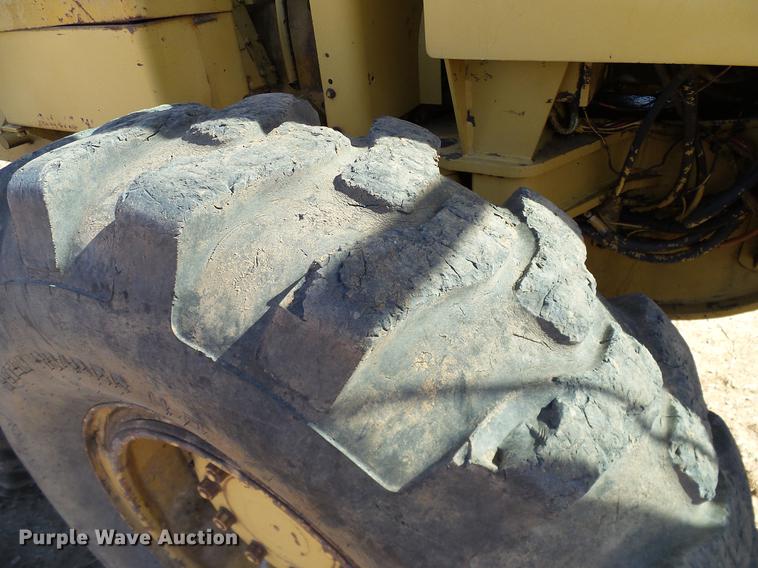 image for item DA6976 1976 Caterpillar 12G motor grader