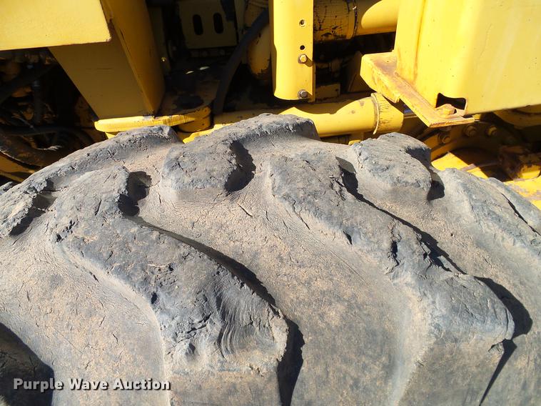 image for item DA6976 1976 Caterpillar 12G motor grader