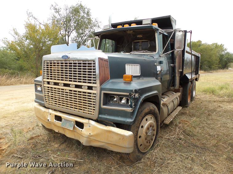 image for item DA6977 1989 Ford LTL9000 dump truck