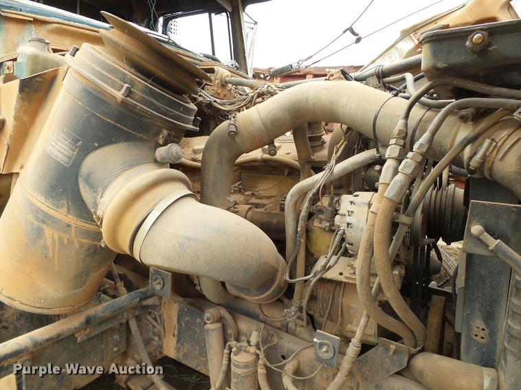 image for item DA6977 1989 Ford LTL9000 dump truck