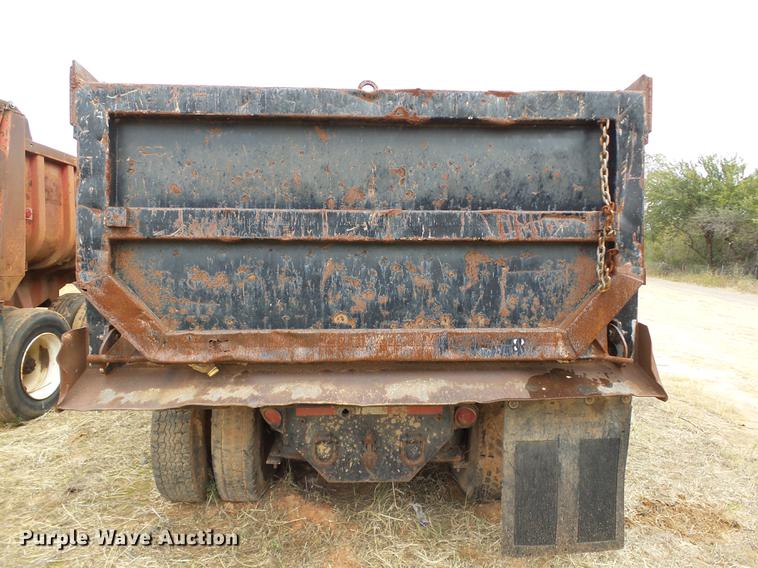 image for item DA6977 1989 Ford LTL9000 dump truck