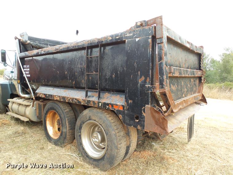 image for item DA6977 1989 Ford LTL9000 dump truck
