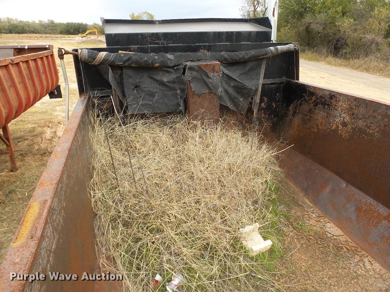 image for item DA6977 1989 Ford LTL9000 dump truck