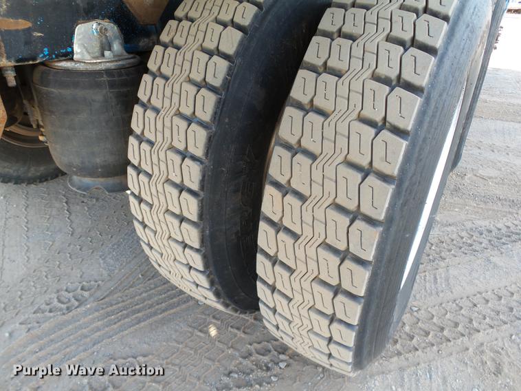 image for item DA6978 2001 Mack CH613 dump truck