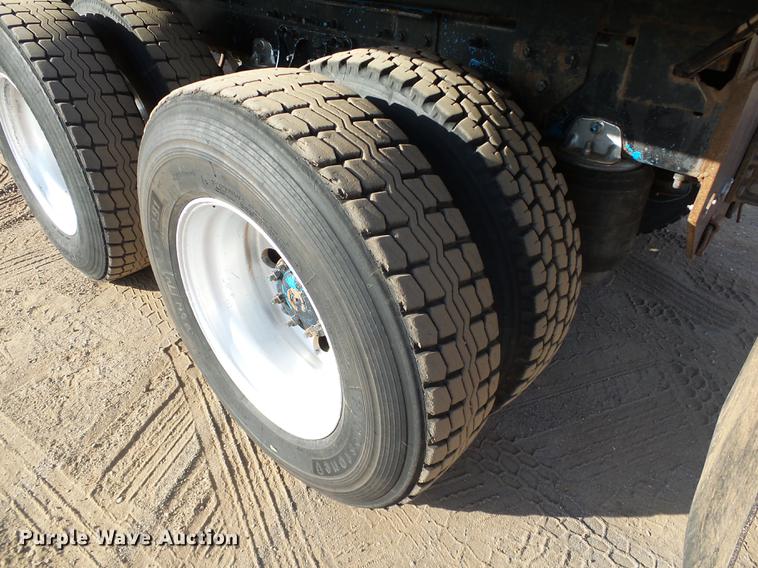 image for item DA6978 2001 Mack CH613 dump truck