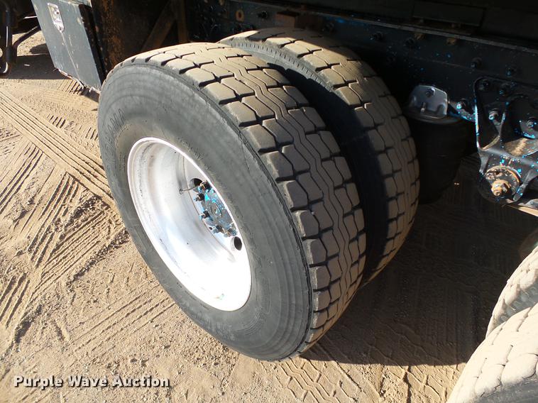 image for item DA6978 2001 Mack CH613 dump truck