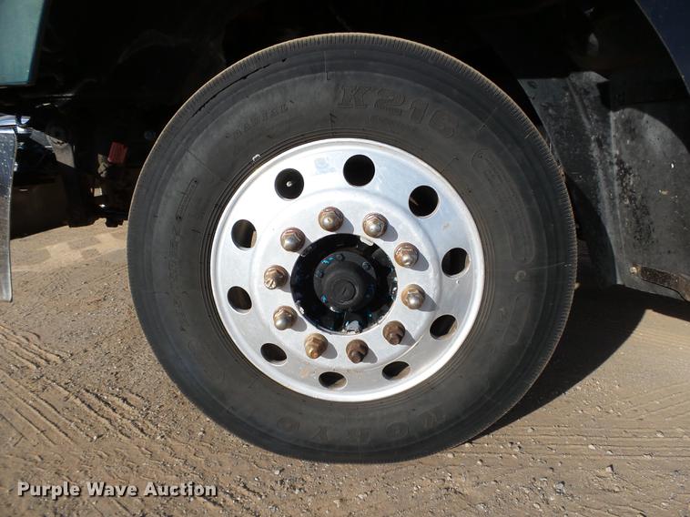 image for item DA6978 2001 Mack CH613 dump truck