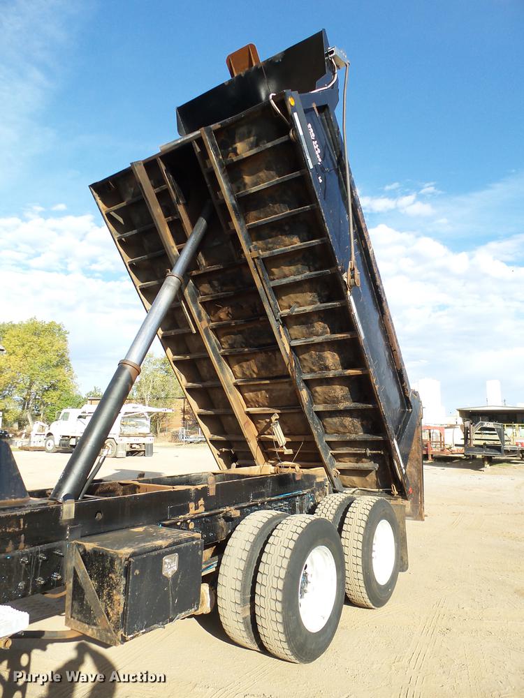 image for item DA6978 2001 Mack CH613 dump truck