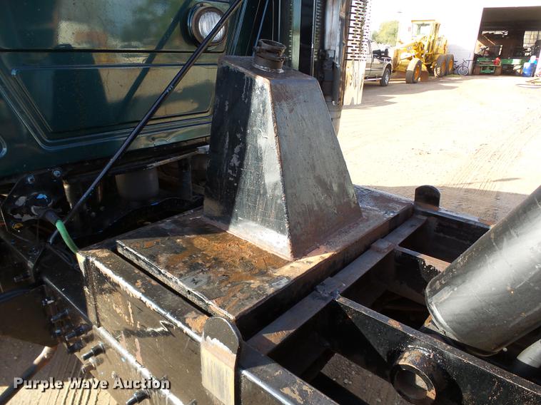 image for item DA6978 2001 Mack CH613 dump truck