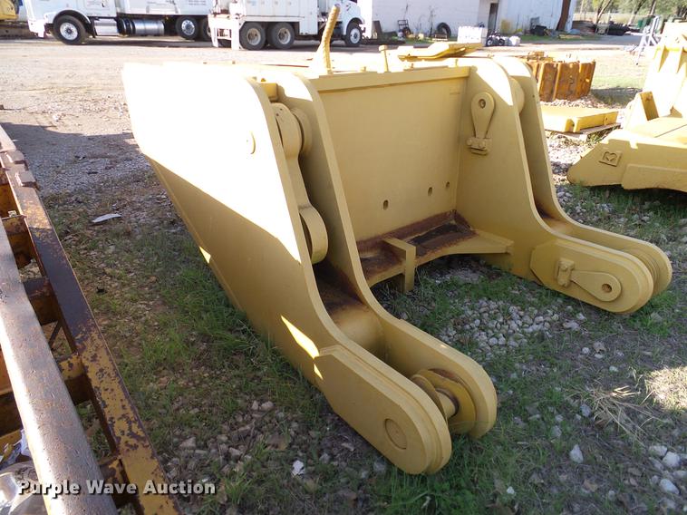 image for item DA6980 Caterpillar D10N counter weights