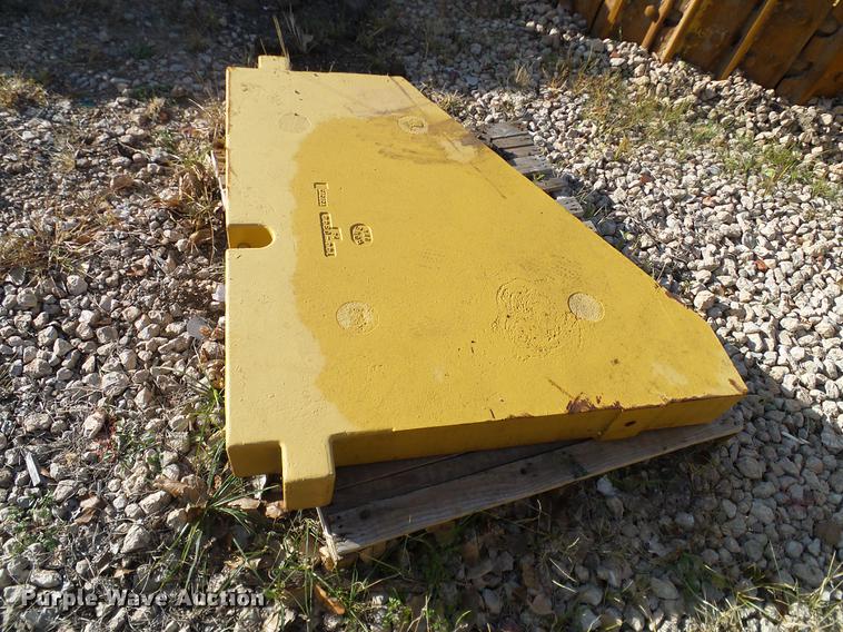 image for item DA6980 Caterpillar D10N counter weights