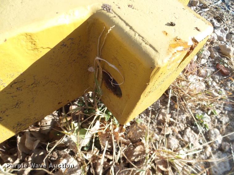 image for item DA6980 Caterpillar D10N counter weights