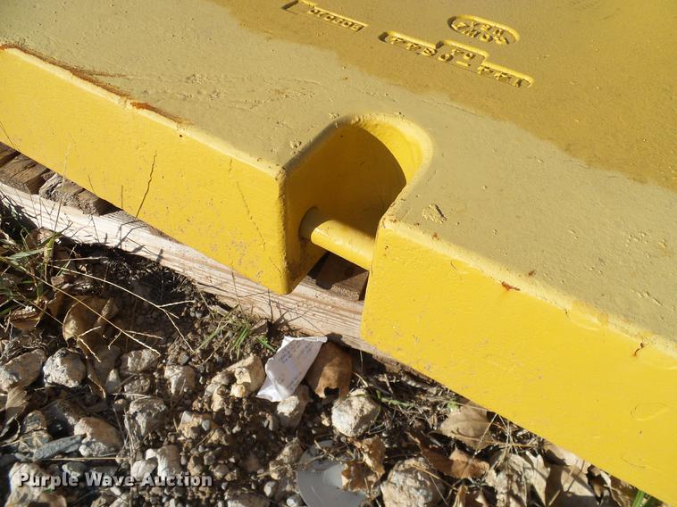 image for item DA6980 Caterpillar D10N counter weights