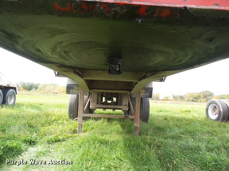 image for item DA7004 1998 Benson A2254S50 end dump trailer