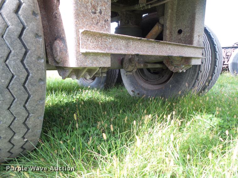 image for item DA7004 1998 Benson A2254S50 end dump trailer