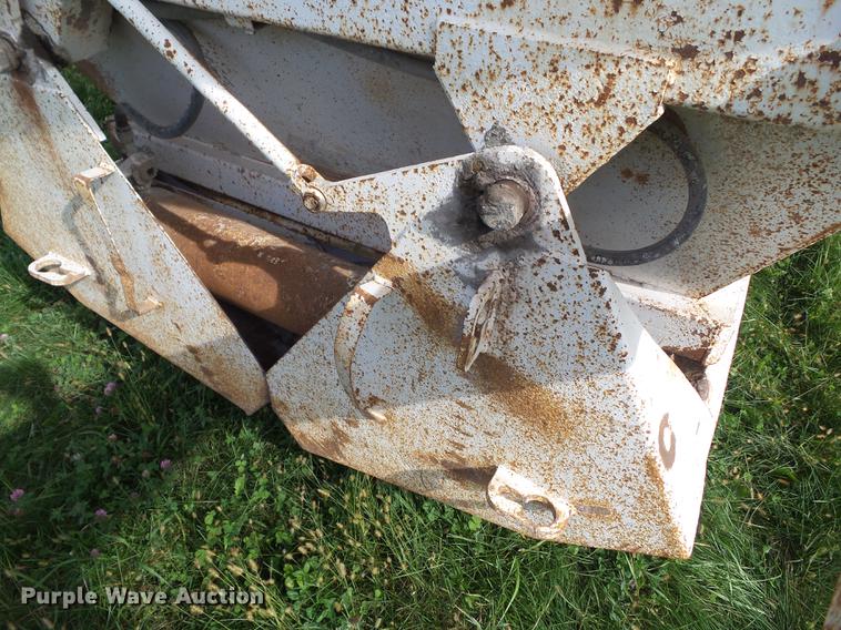 image for item DA7005 1995 Landoll bottom dump trailer