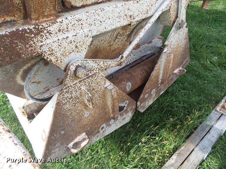 image for item DA7005 1995 Landoll bottom dump trailer