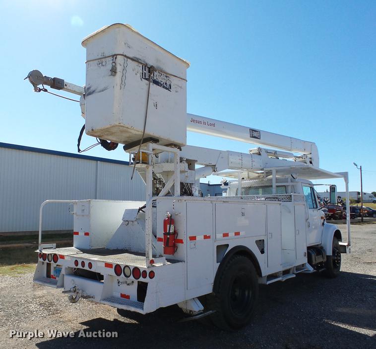 image for item DB4211 2001 International 4700 bucket truck
