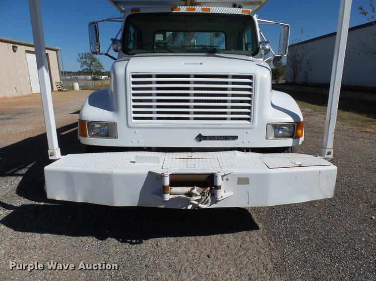 image for item DB4211 2001 International 4700 bucket truck