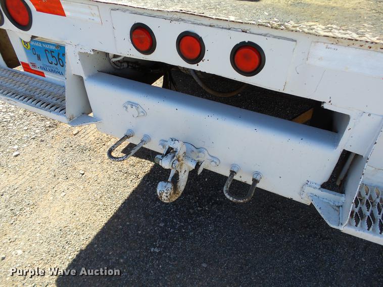 image for item DB4211 2001 International 4700 bucket truck