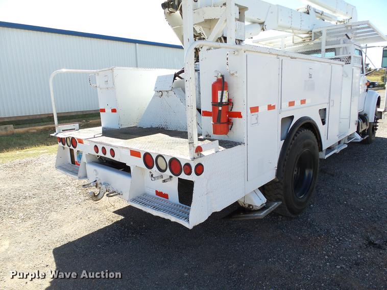 image for item DB4211 2001 International 4700 bucket truck