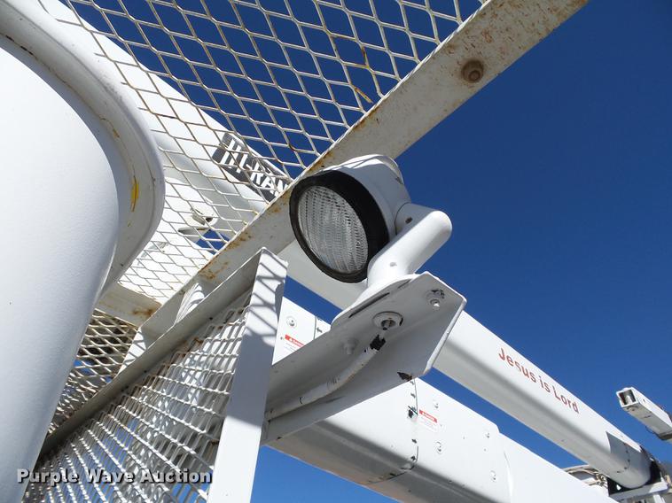 image for item DB4211 2001 International 4700 bucket truck