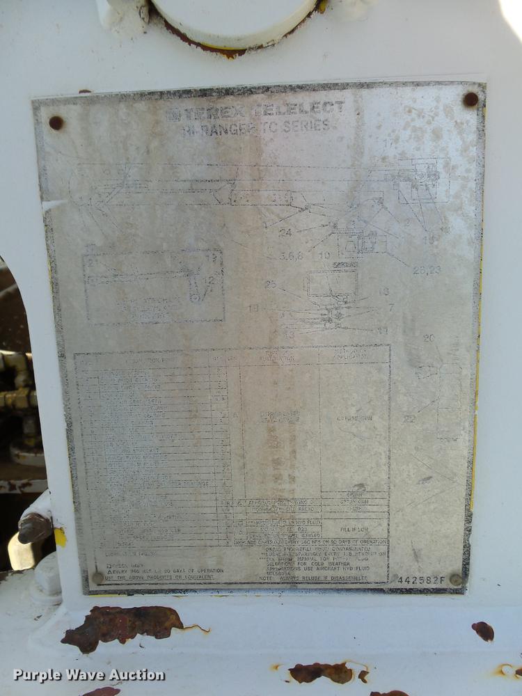 image for item DB4211 2001 International 4700 bucket truck