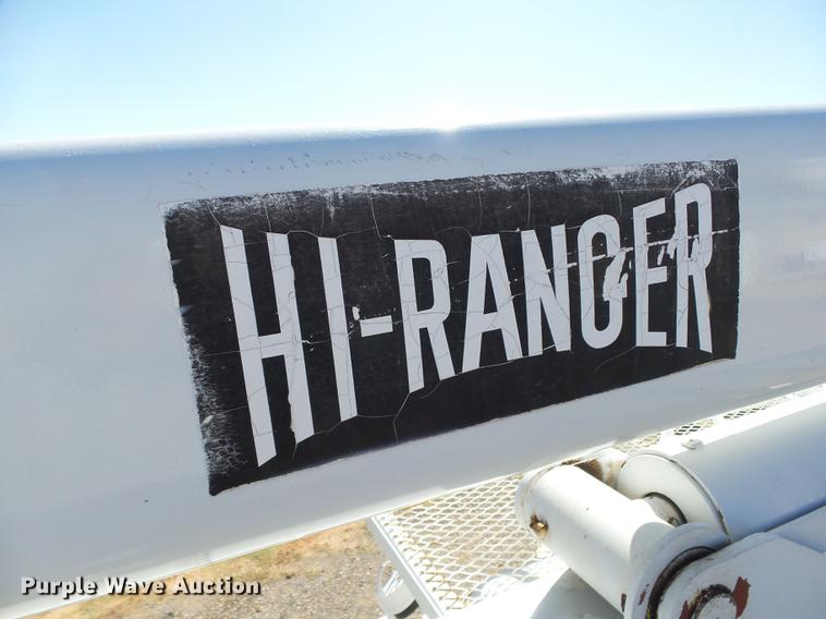 image for item DB4211 2001 International 4700 bucket truck