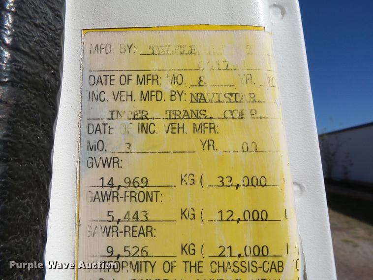 image for item DB4211 2001 International 4700 bucket truck