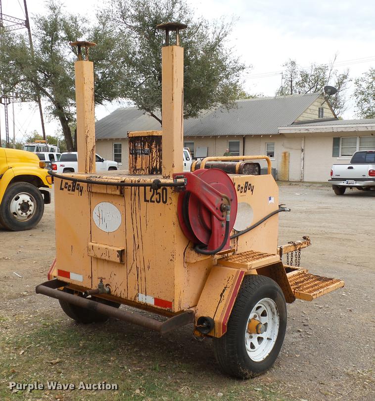 image for item DB4217 LeeBoy asphalt tank trailer