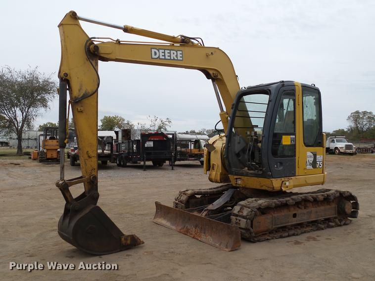 image for item DB4220 2007 John Deere 75C mini excavator