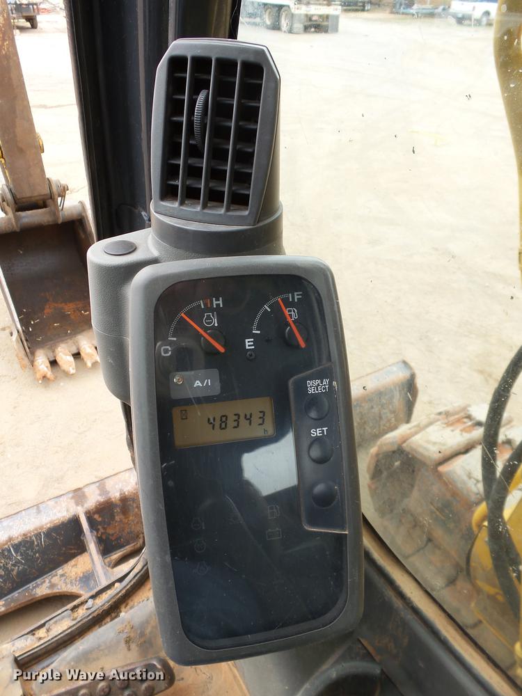 image for item DB4220 2007 John Deere 75C mini excavator