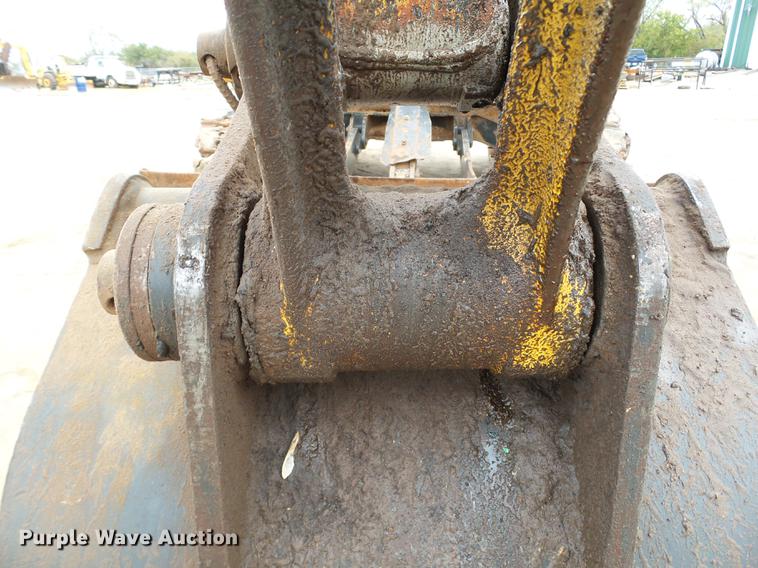 image for item DB4220 2007 John Deere 75C mini excavator