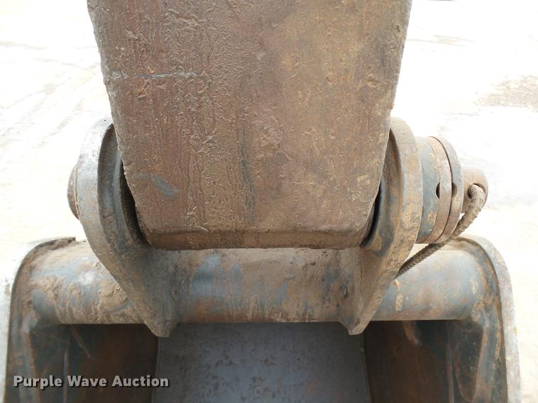 image for item DB4220 2007 John Deere 75C mini excavator