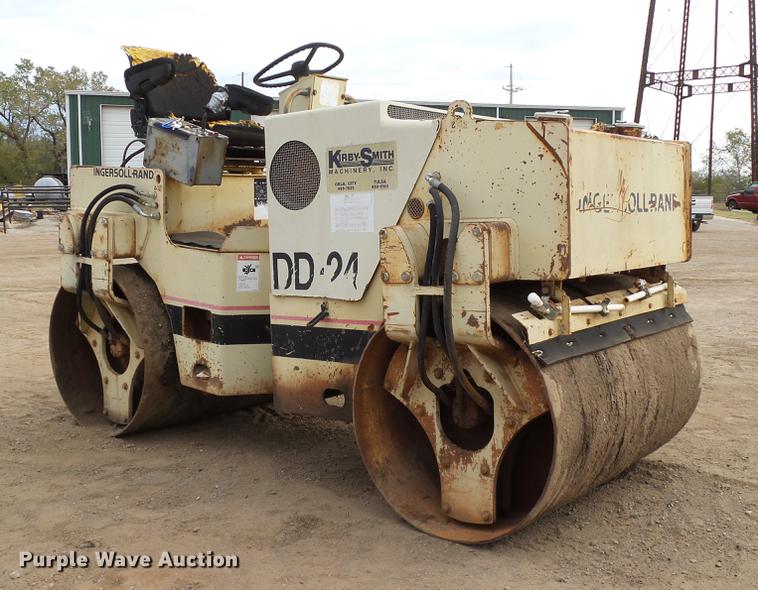image for item DB4223 Ingersoll Rand DD24 double drum vibratory roller