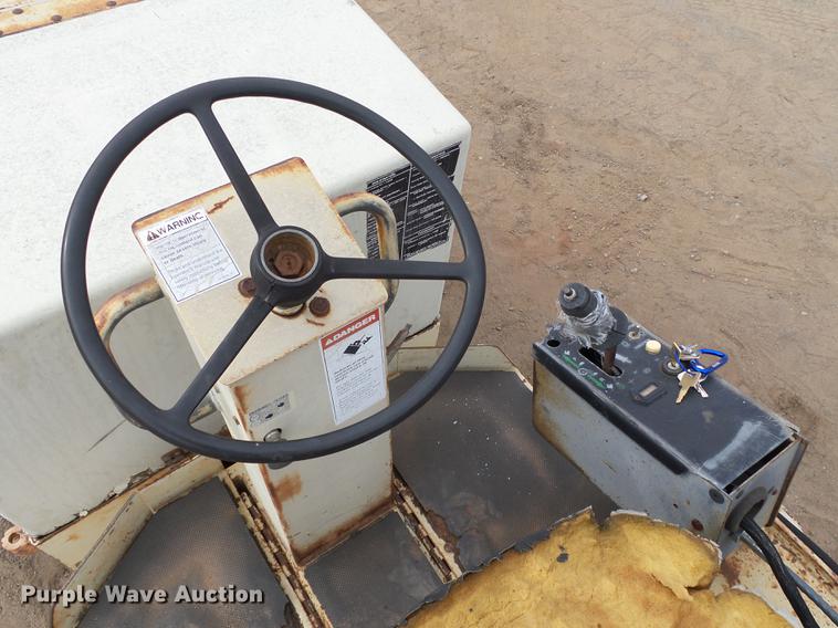 image for item DB4223 Ingersoll Rand DD24 double drum vibratory roller