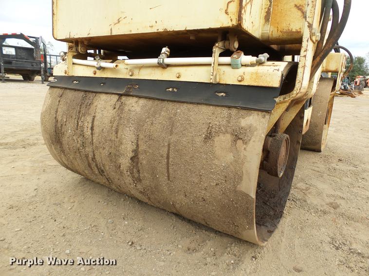 image for item DB4223 Ingersoll Rand DD24 double drum vibratory roller