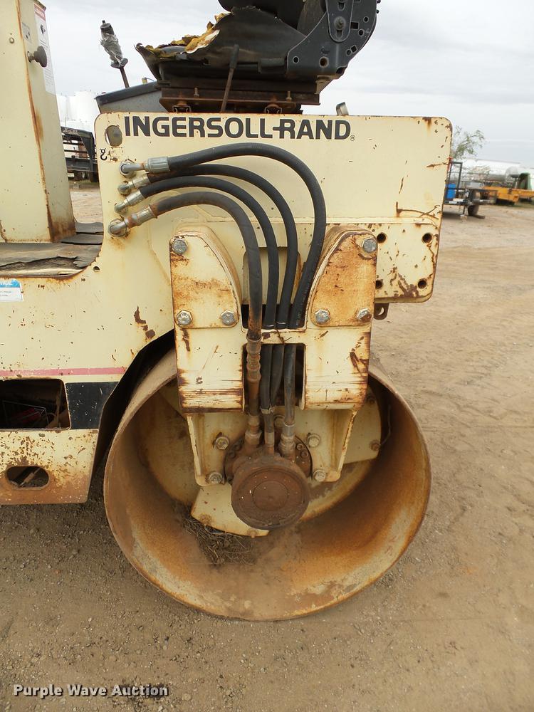 image for item DB4223 Ingersoll Rand DD24 double drum vibratory roller