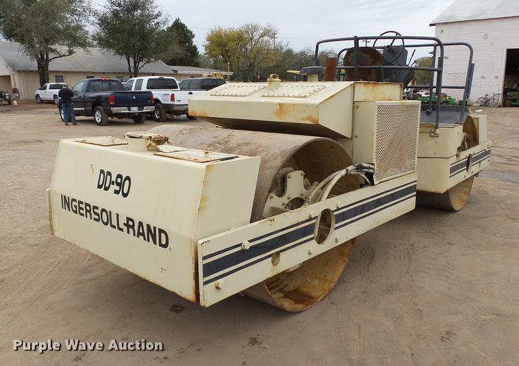 image for item DB4224 1988 Ingersoll Rand DD90 double drum vibratory roller