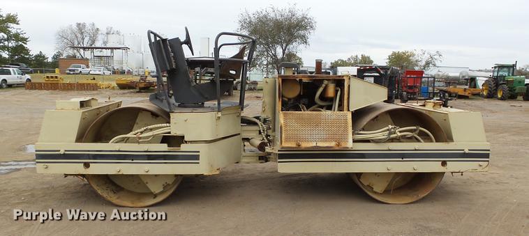 image for item DB4224 1988 Ingersoll Rand DD90 double drum vibratory roller