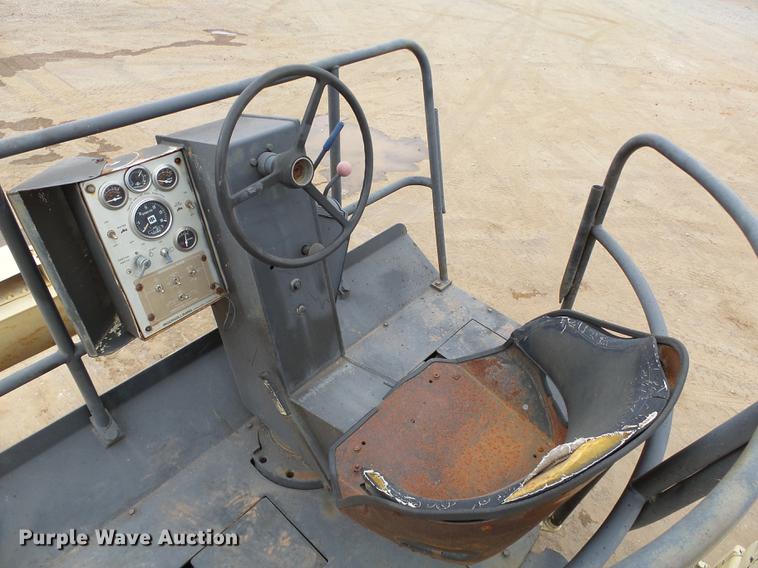 image for item DB4224 1988 Ingersoll Rand DD90 double drum vibratory roller