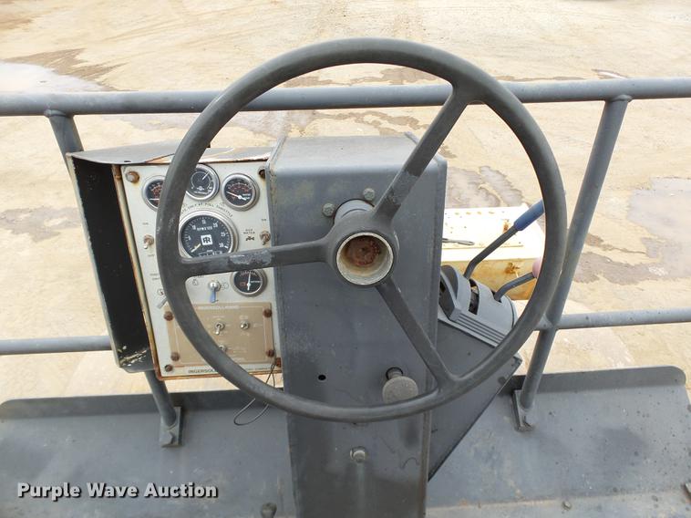 image for item DB4224 1988 Ingersoll Rand DD90 double drum vibratory roller